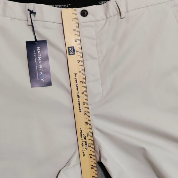 MagnaReady Chino Twill Magnetic Closure Adaptive Shorts Mens 44W Classic Fit - Picture 12 of 14